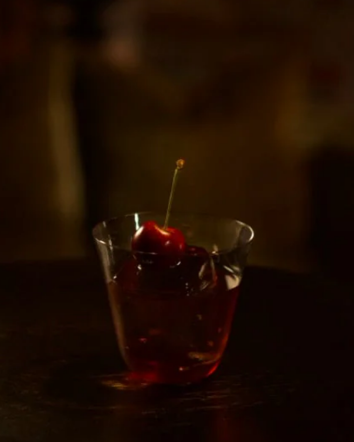 La Femme Rouge